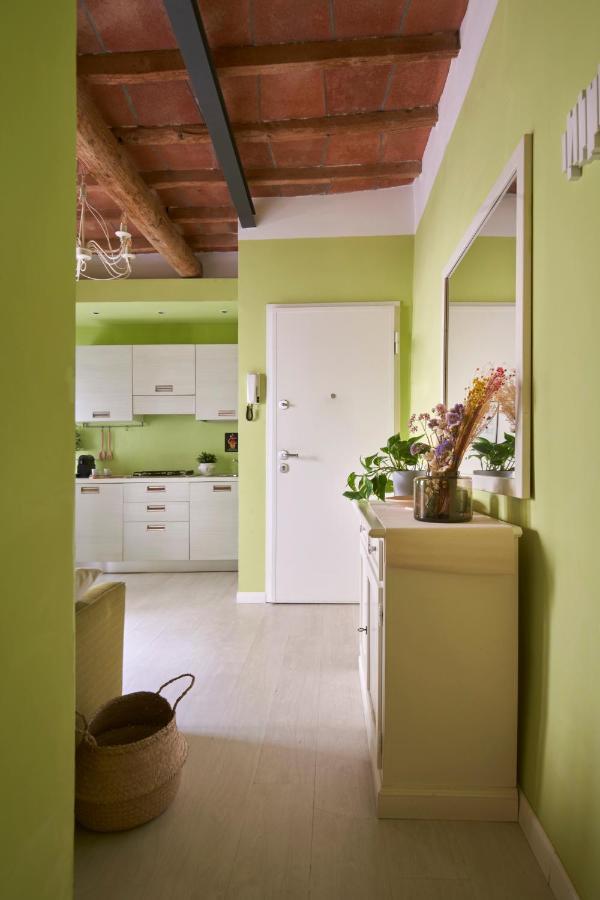 Cozy 1-bedroom With Balcony In Historic Center Apartamento Florença